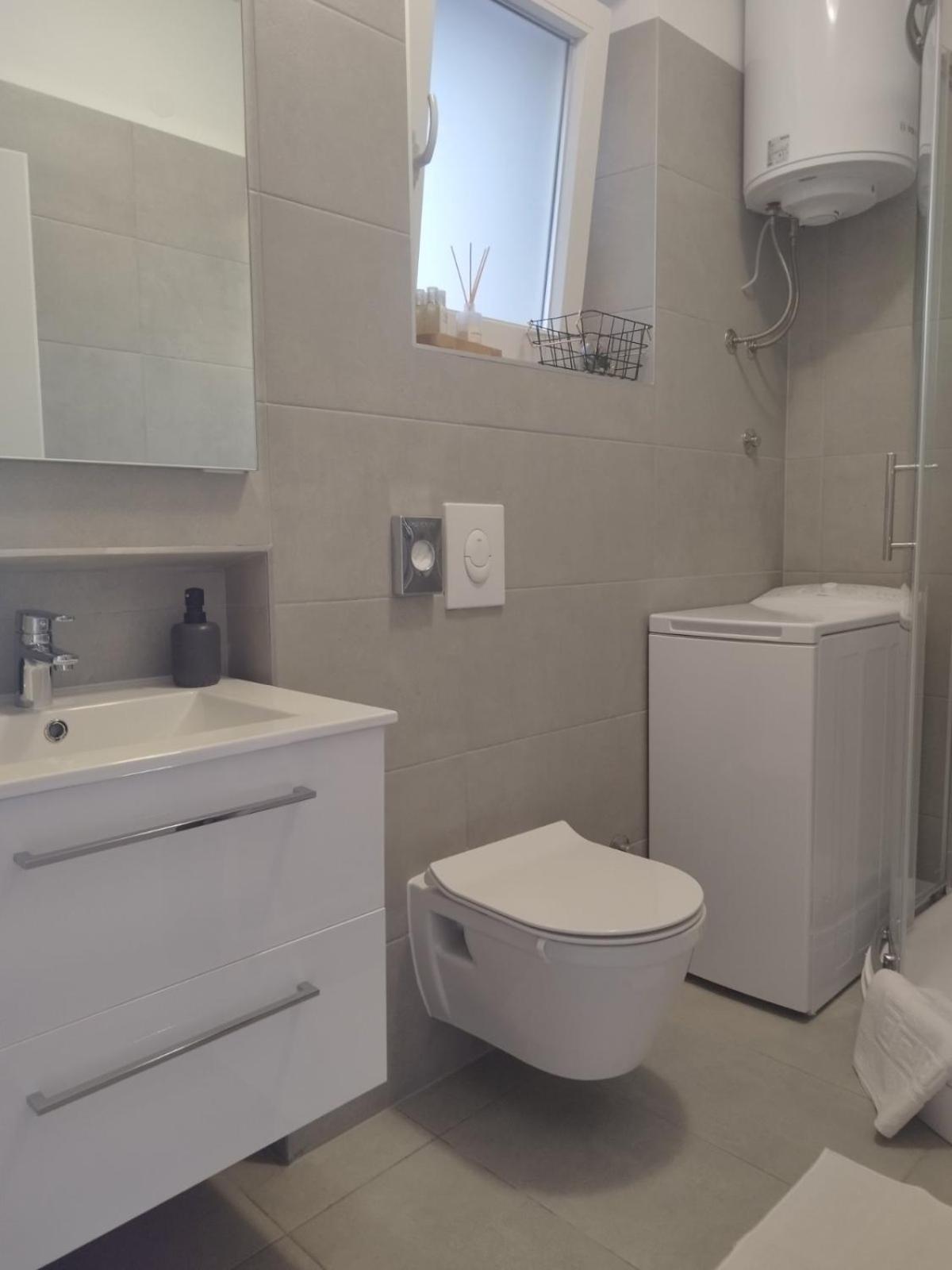 Antemma Apartment Pula Buitenkant foto